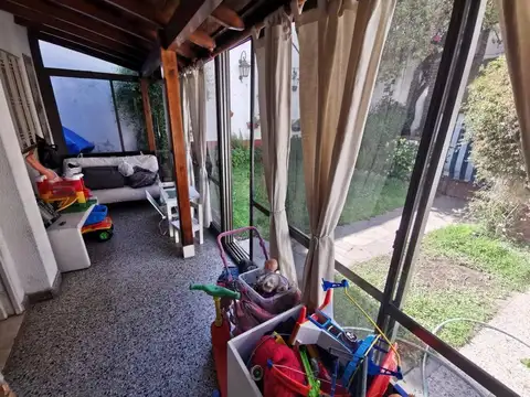 Casa 4 ambientes con 1 baño
