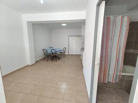 Oficina en Alquiler en Villa Pueyrredon, $ 600.000