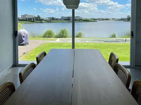 Casa en Venta en El Naudir, USD 410.000