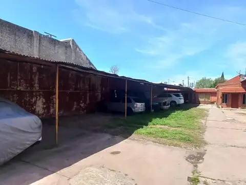 Esteban Echeverría 1600