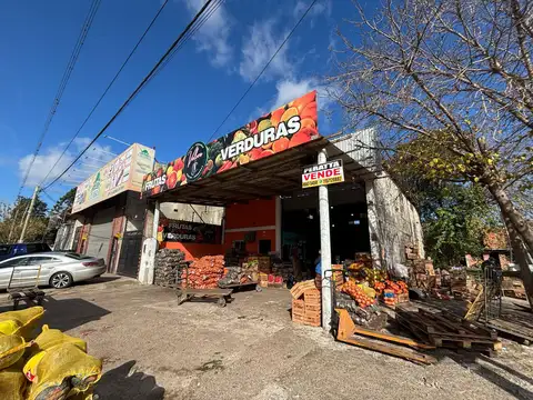 Galpon en Venta 40  mts Fondo