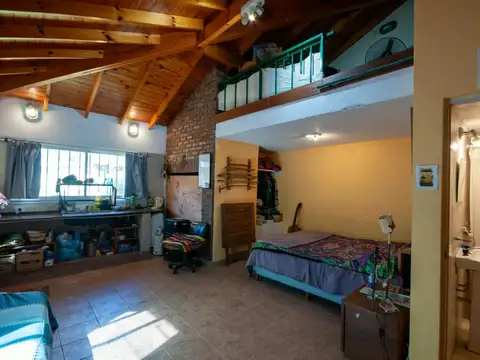 Depto Tipo Casa 4 ambientes con 2 baños