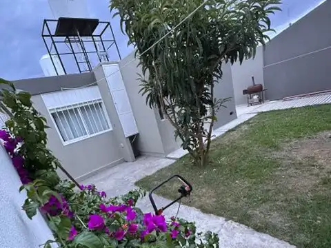 Casa 7 ambientes con 3 baños