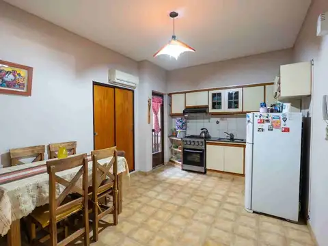 Depto Tipo Casa en Venta 28 años