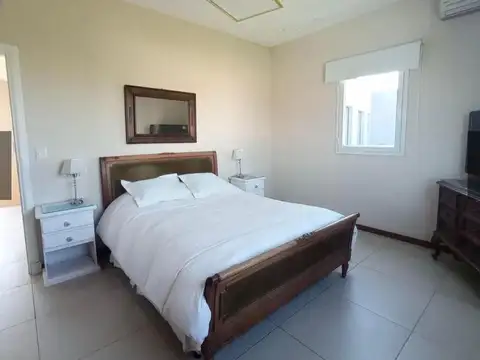 Casa en Alquiler Temporal en El Cantón - Norte