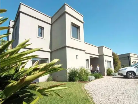 Casa en Alquiler Temporal en El Canton, USD 4.000