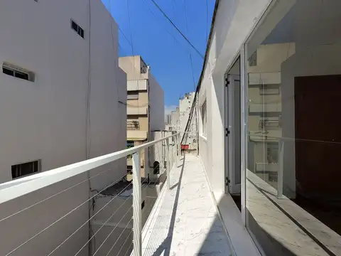 VENTA 2 AMB RECOLETA BALCON LUMINOSO EN PISO ALTO