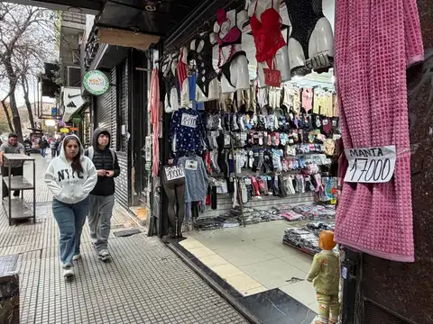 Local en Alquiler en Once, $ 6.500.000