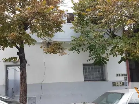 Cachi e/ Pasaje Arturo Beruti y Santo Domingo