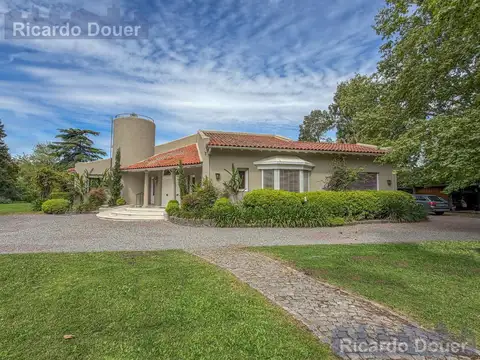 Increible Casa en Alquiler en Barrio Santa Rita