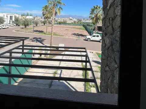 Duplex A Estrenar en Ciro de Vieytes