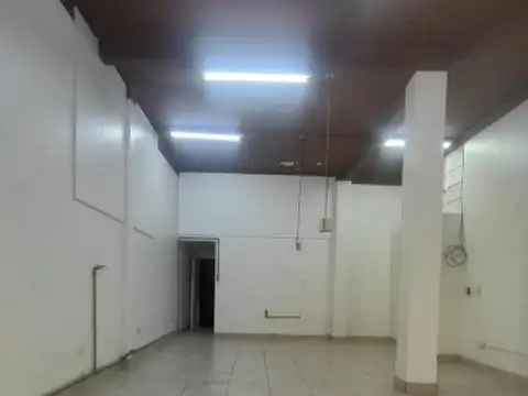 Pichincha 2100, Piso 0