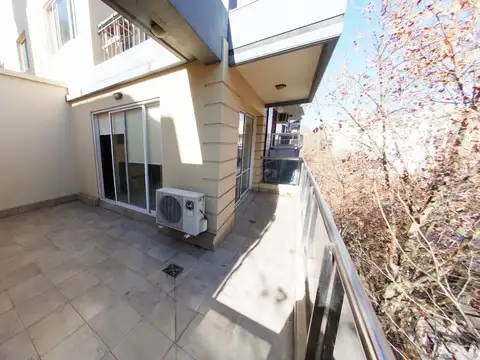 Oficina en Alquiler al Norte