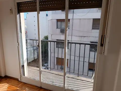 Acoyte 100, Piso 6