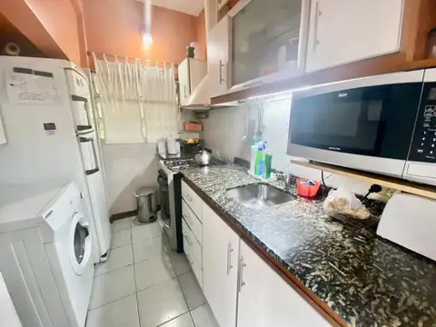 VENTA! Amplio PH de 5 ambientes con terraza  Morón