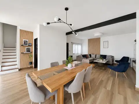 Depto Tipo Casa en Venta de 4 dormitorios