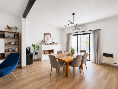 Depto Tipo Casa en Venta de 5 ambientes