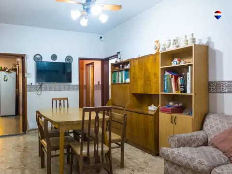 Casa 3 ambientes con 2 baños