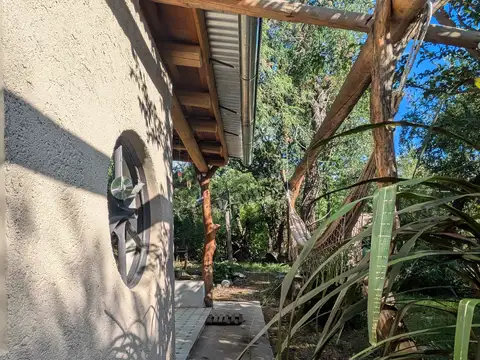 Casa 3 ambientes con 2 baños