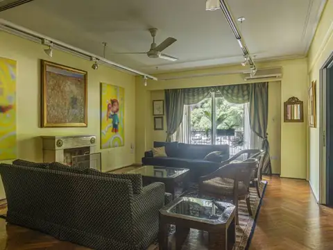 Av. del Libertador 2600, Piso 1