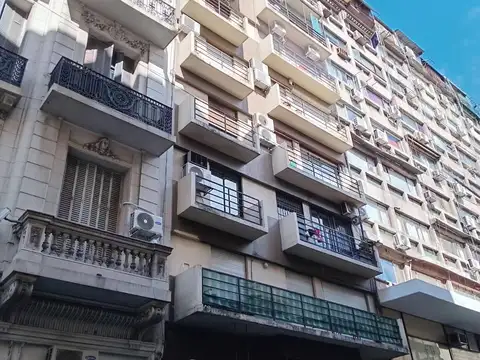 2 amb. en venta en Tribunales
