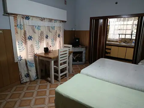 Departamento tipo casa en venta en Lanús! Oportunidad!