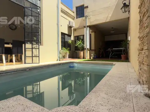 CASA LOTE PROPIO 4 AMB. C/ PILETA, GARAJE Y PARRILLA