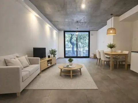 Venta departamento semipiso de 2 dormitorios con patio barrio Abasto