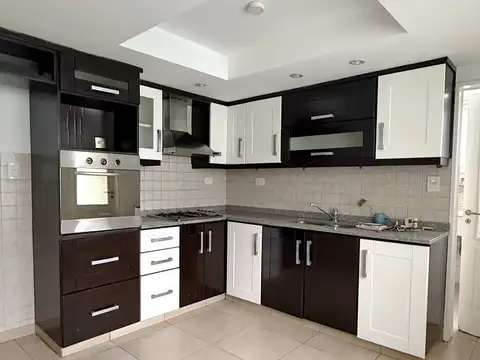 Departamento 4 ambientes con 2 baños