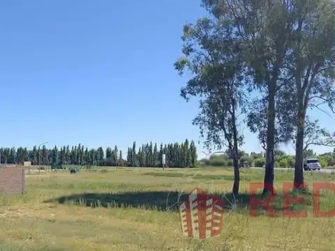 Terreno en Venta 27  mts Fondo