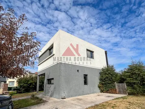 Casa en Alquiler de 3 dormitorios