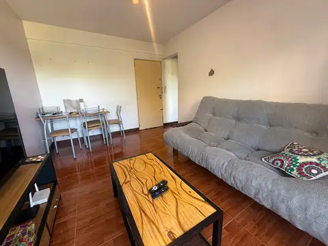 Departamento 3 ambientes contrafrente super luminoso 