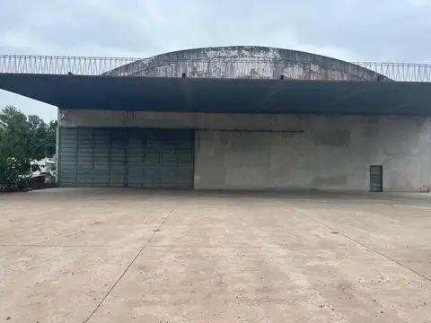 GRAN CENTRO LOGISTICO EN ALQUILER