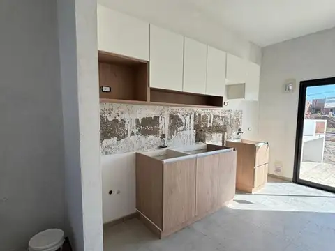 Casa 3 ambientes con 2 baños