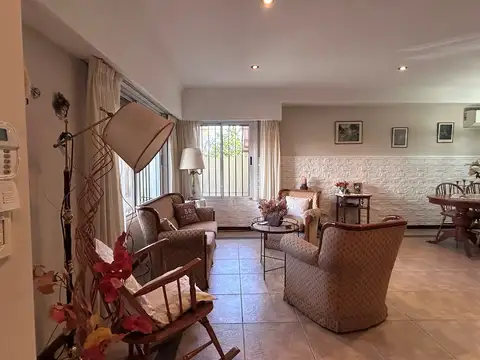 Casa en Venta en Olivos, USD 440.000