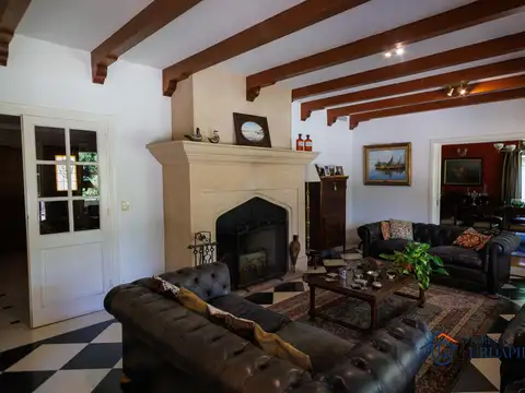 Casa en Martindale C.C