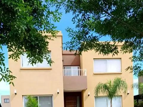 Casa en venta, barrio cerrado San Eduardo, Pilar del Este