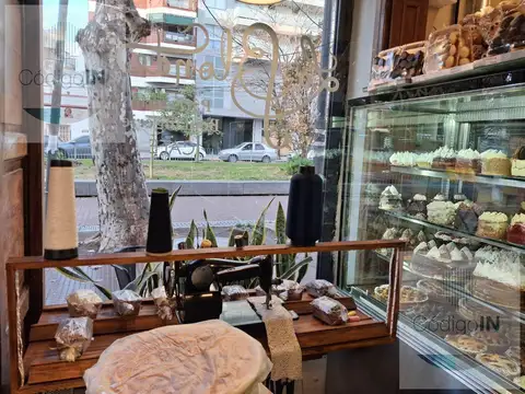 Avenida Doctor Honorio Pueyrredón 700