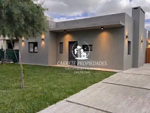 OPORTUNIDAD. Casa en venta de 4 ambientes. Barrio San Ramón. Pilar del Este
