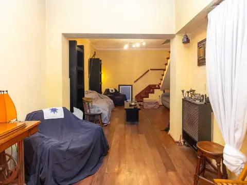 Depto Tipo Casa en Venta de 7 ambientes
