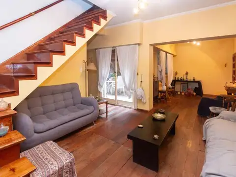 Venta PH 7 ambientes Patio Terraza Monte Castro