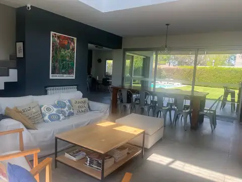 Casa en Venta en La Comarca, USD 470.000