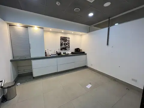 Oficina en Alquiler en Pilar, $ 980.000