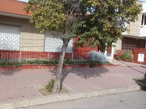 Casa 3 dorm en Barrio Maipu 2