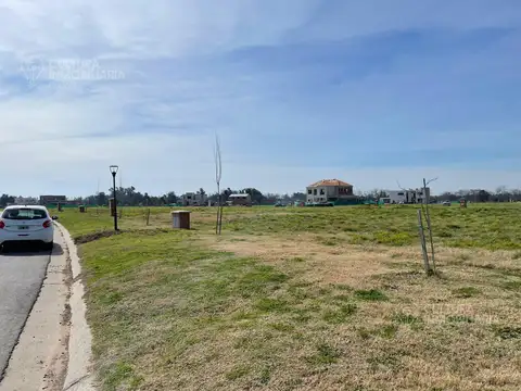 Lote En Venta barrio cerrado Village Plaza, Bella Vista oportunidad