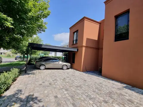 Barrio Haras Santa María - Old Man 700