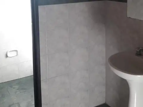 Excelente Nave Industrial, Base de Operaciones, Oficinas, Baños, Seguridad, Servicios