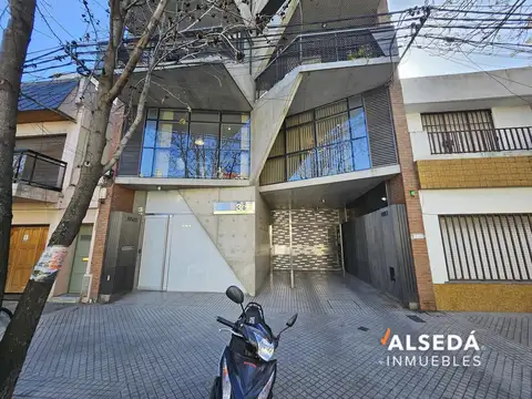 Cochera en Barrio Lourdes - VENTA