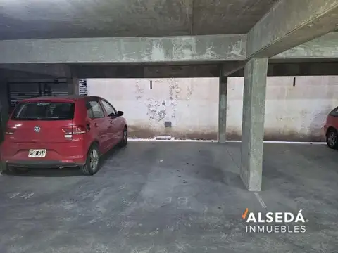 Cochera en Barrio Lourdes - VENTA