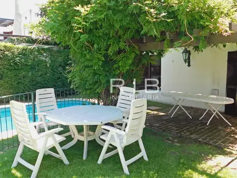 Casa en Alquiler de 4 dormitorios